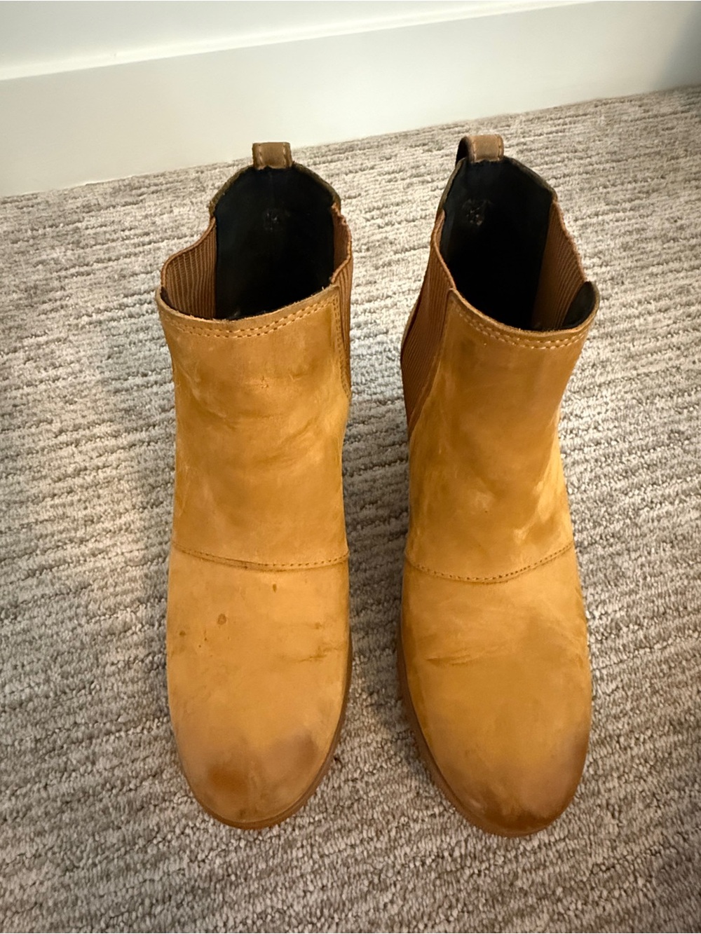 SOREL Tan Suede Ankle Boots